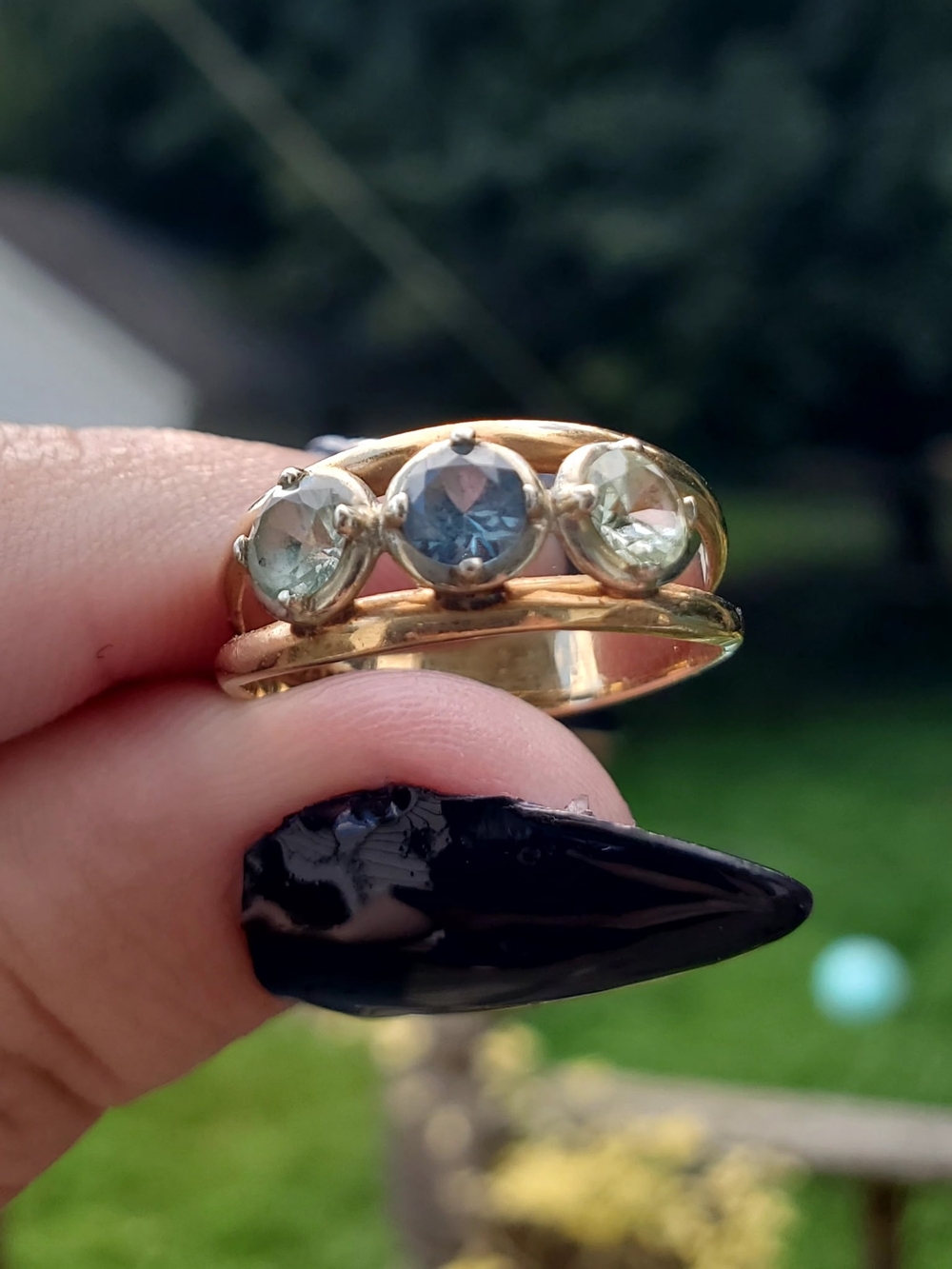 14kt Stamped Trilogy Ring